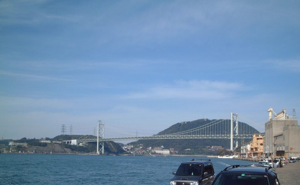 関門海峡　関門橋