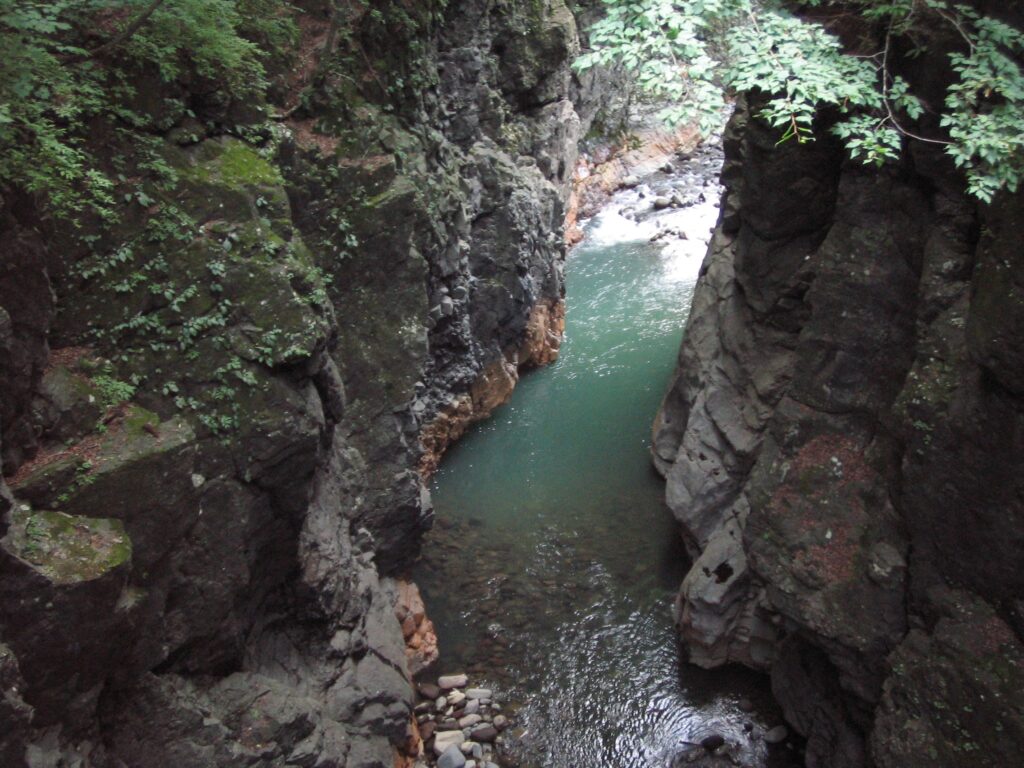 吾妻峡　吾妻渓谷　鹿飛橋から見る渓谷(上流側)