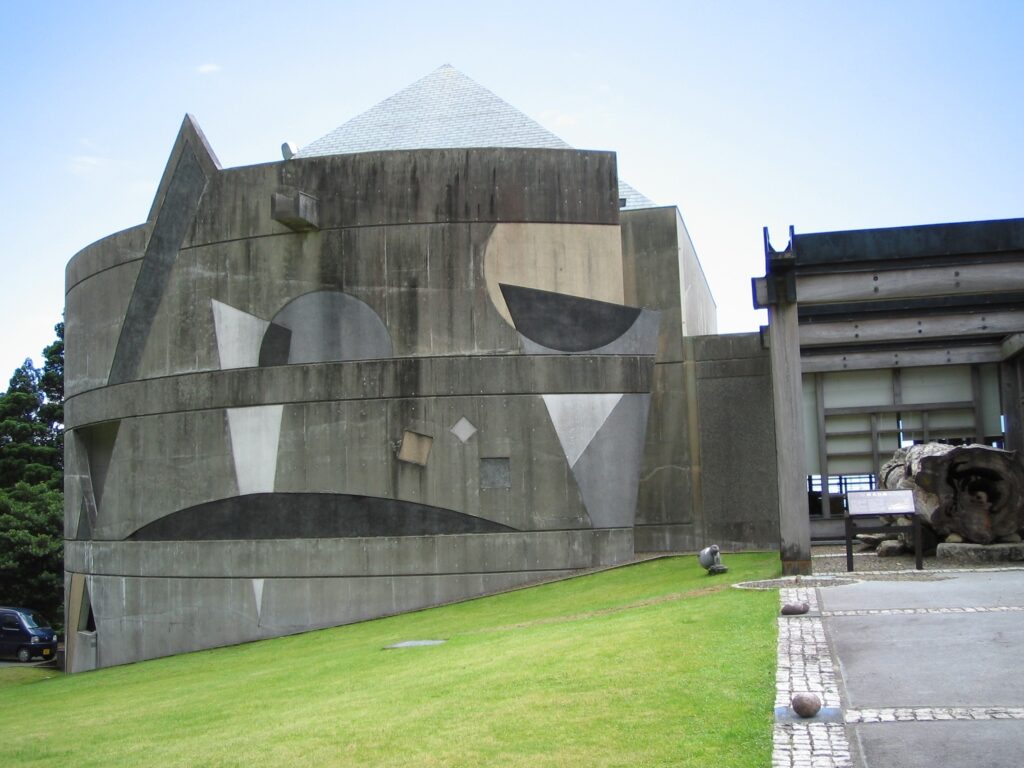 屋久島　屋久杉自然館